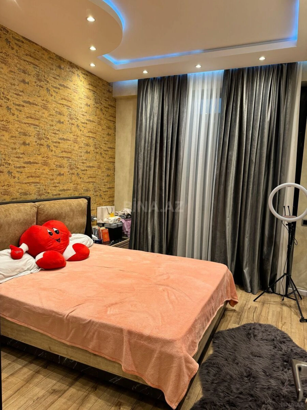 Kirayə verilir 2 otaqlı mənzil 55 m²