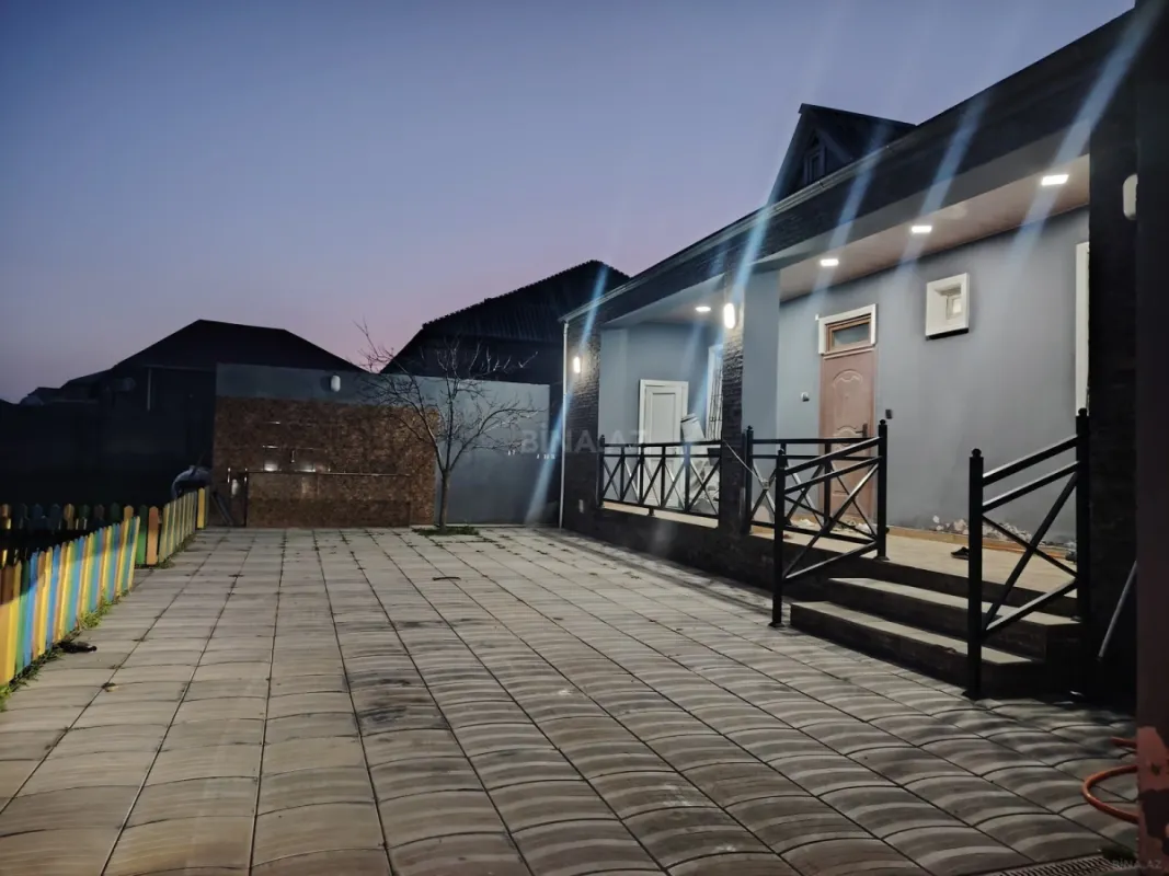 Satılır 3 otaqlı həyət evi 100 m²