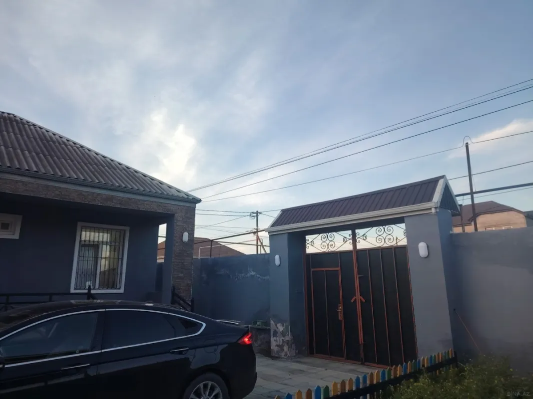 Satılır 3 otaqlı həyət evi 100 m²