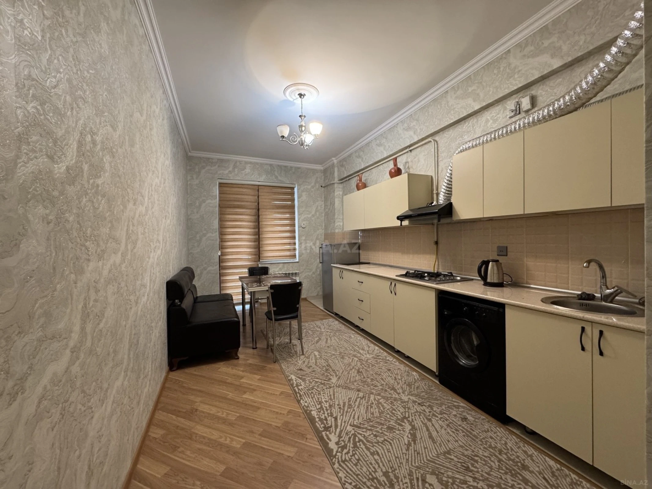 Kirayə verilir 3 otaqlı mənzil 120 m²