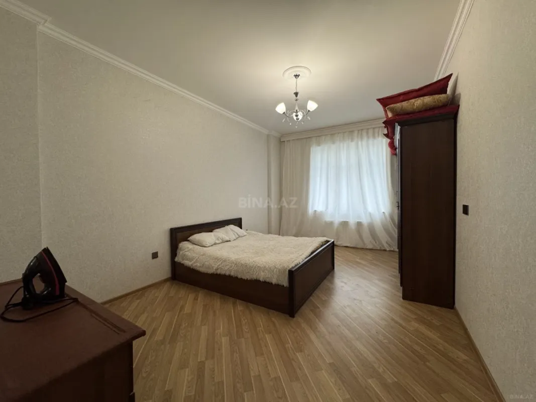 Kirayə verilir 3 otaqlı mənzil 120 m²