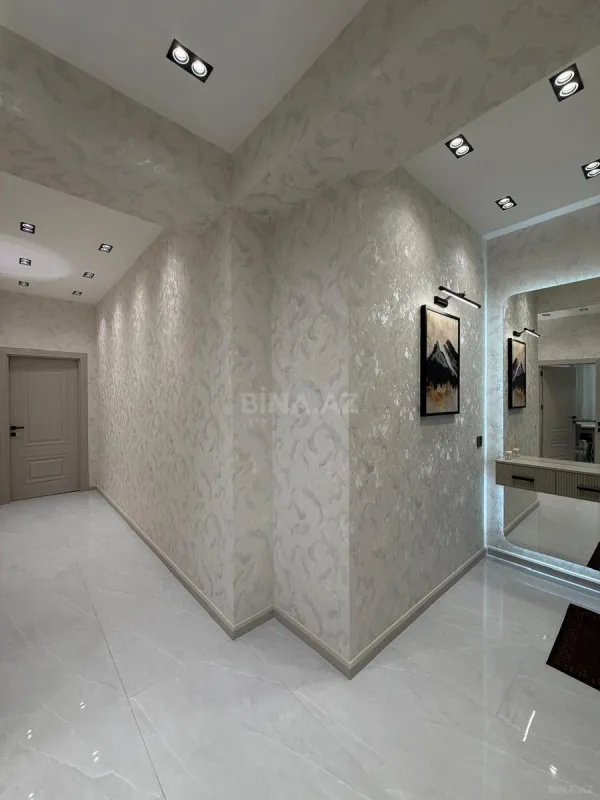 Satılır 2 otaqlı mənzil 80 m²