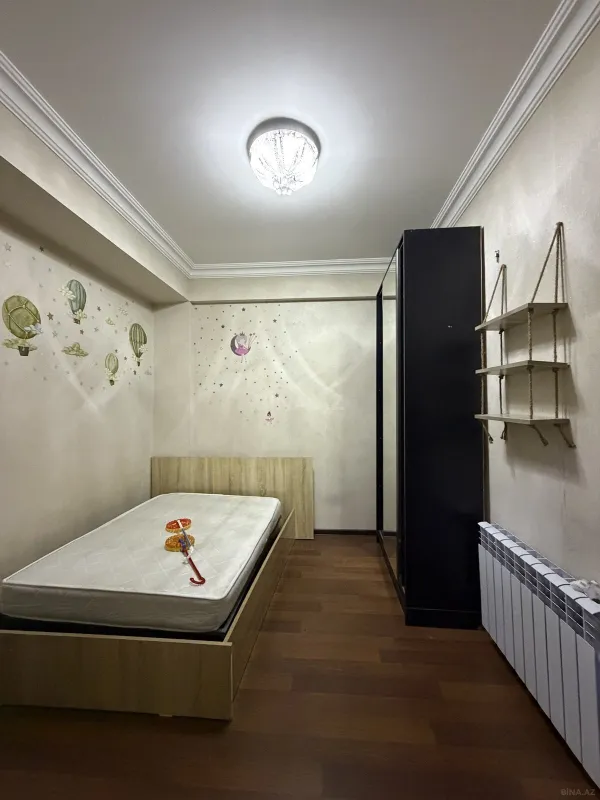 Satılır 3 otaqlı mənzil 74 m²