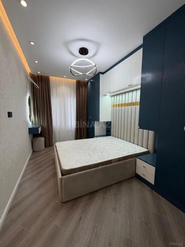 Satılır 2 otaqlı mənzil 67 m²