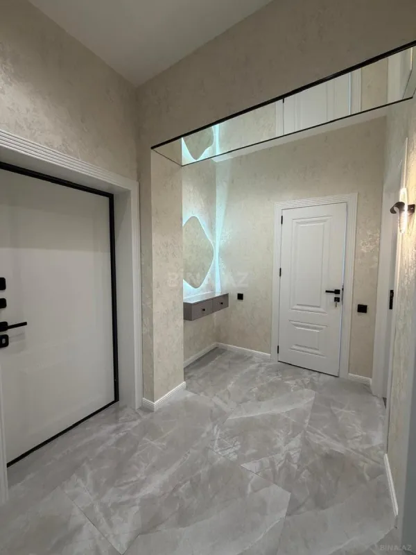 Satılır 2 otaqlı mənzil 67 m²