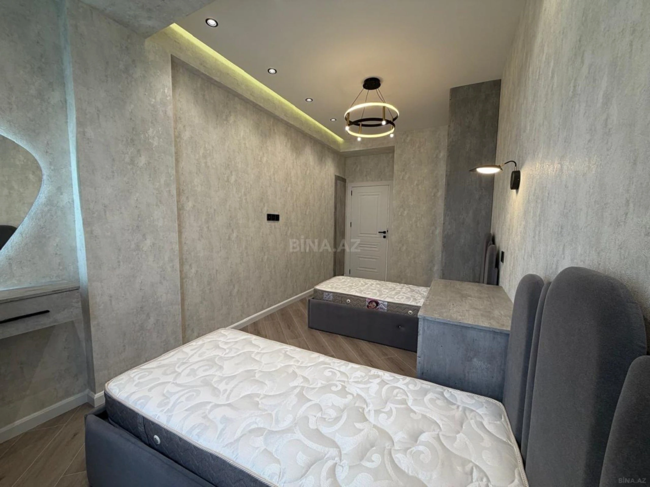 Satılır 3 otaqlı mənzil 91 m²