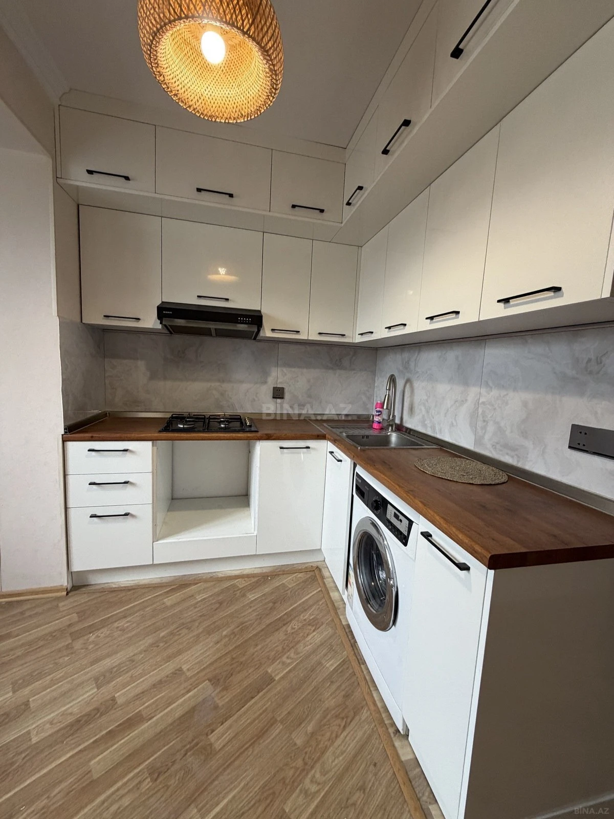Kirayə verilir 2 otaqlı mənzil 60 m²