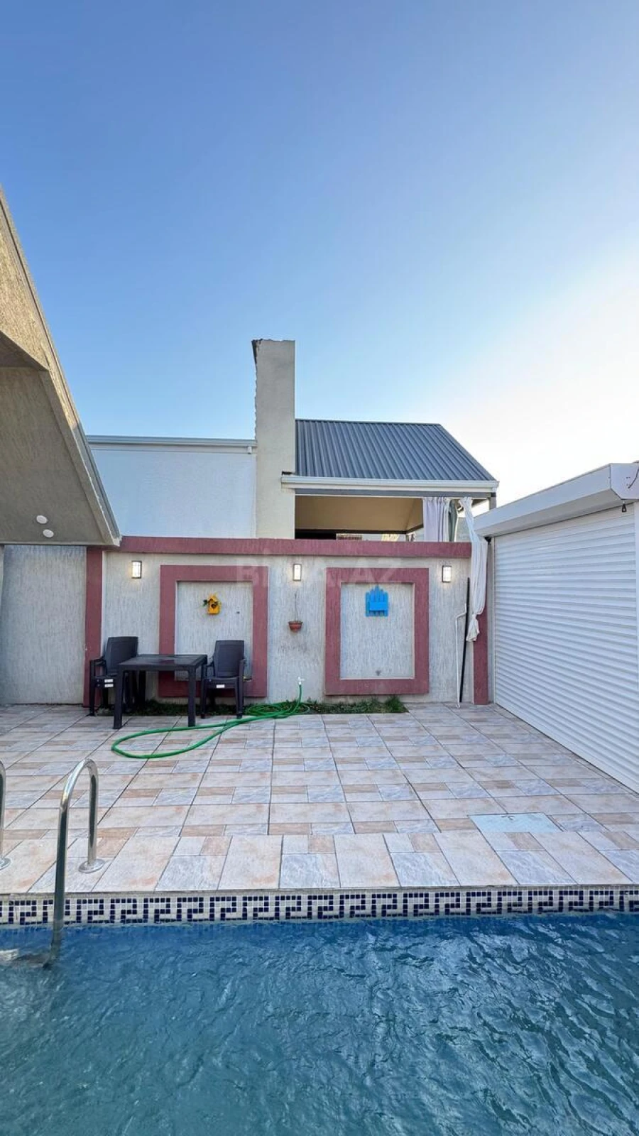 Satılır 4 otaqlı həyət evi 180 m²