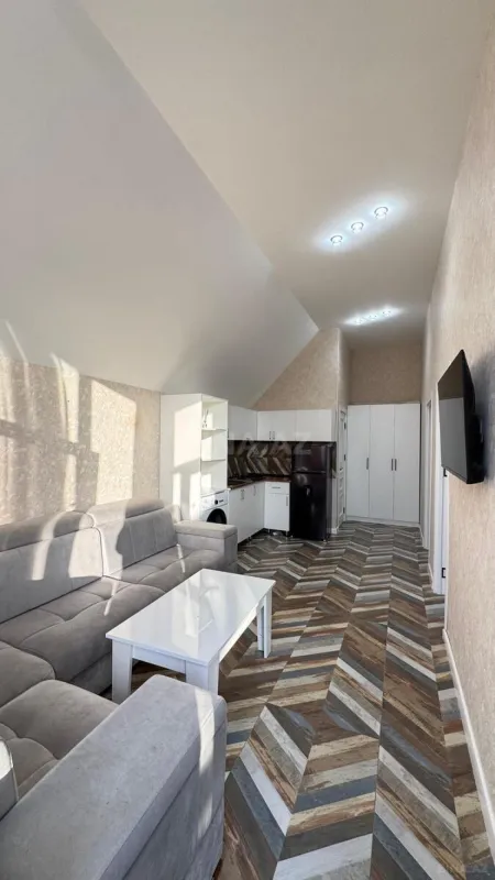 Satılır 4 otaqlı həyət evi 180 m²