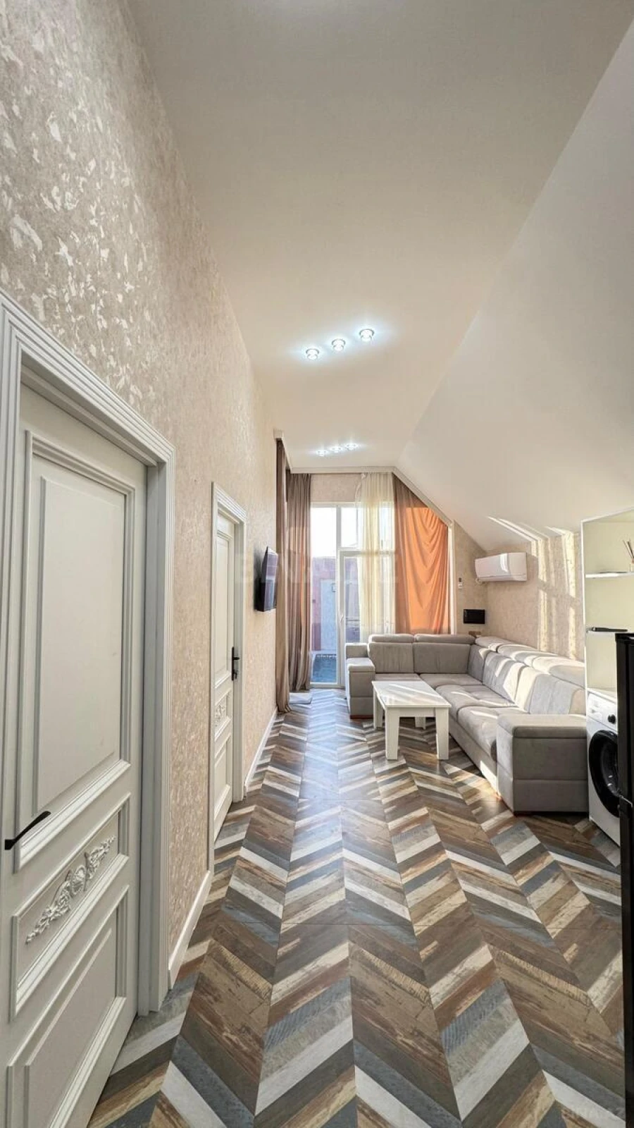 Satılır 4 otaqlı həyət evi 180 m²