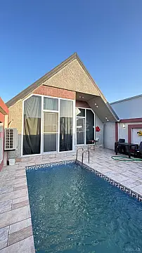 Satılır 4 otaqlı həyət evi 180 m²