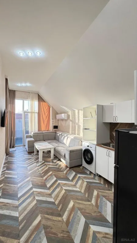 Satılır 4 otaqlı həyət evi 180 m²