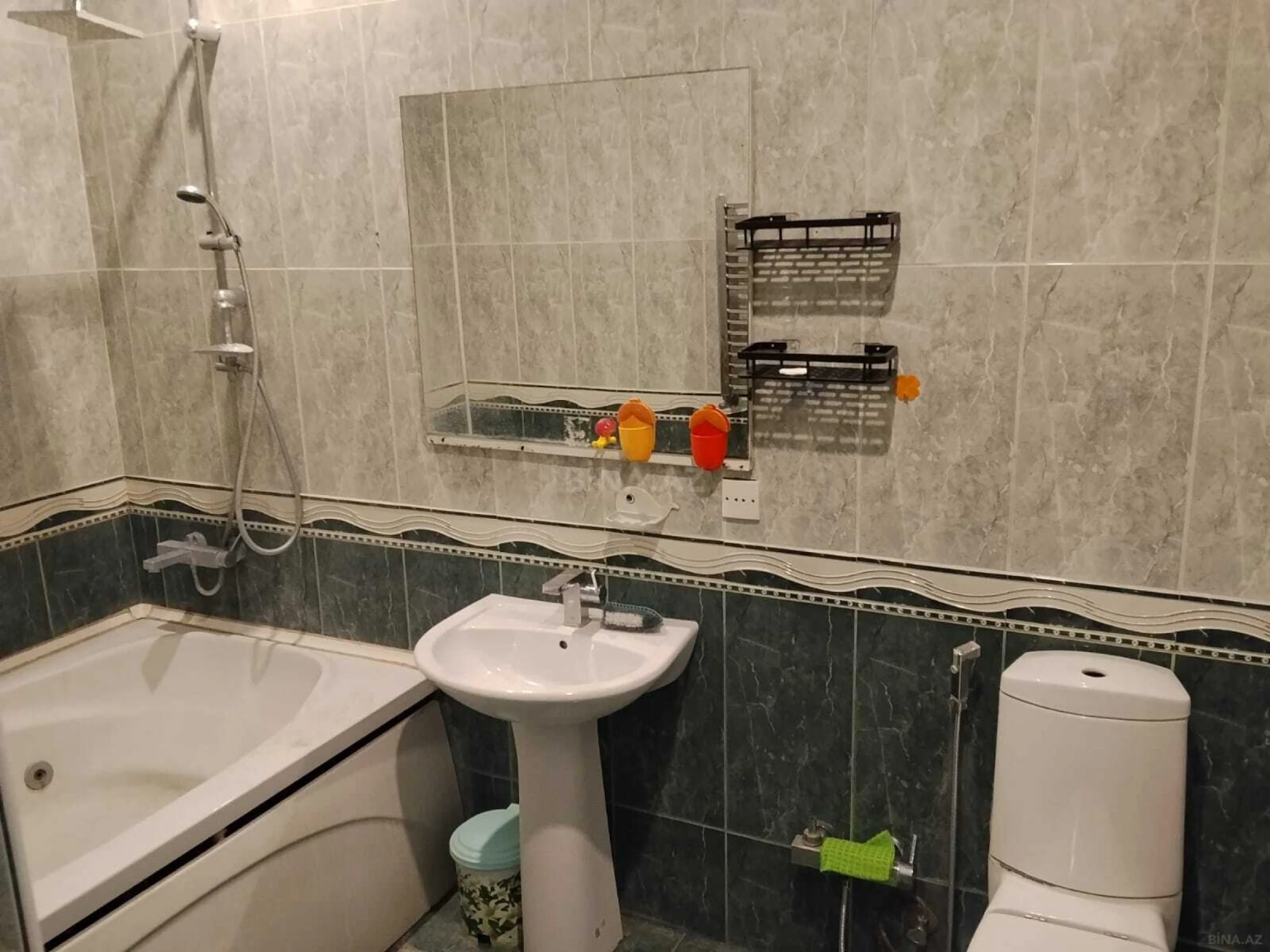 Kirayə verilir 2 otaqlı mənzil 60 m²