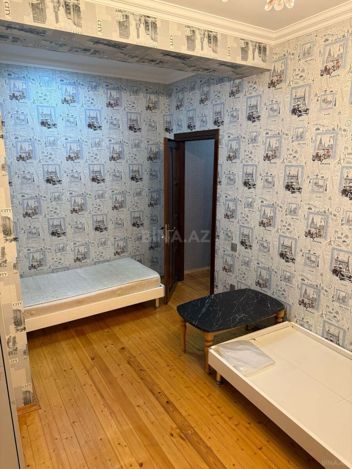 Kirayə verilir 3 otaqlı mənzil 145 m²