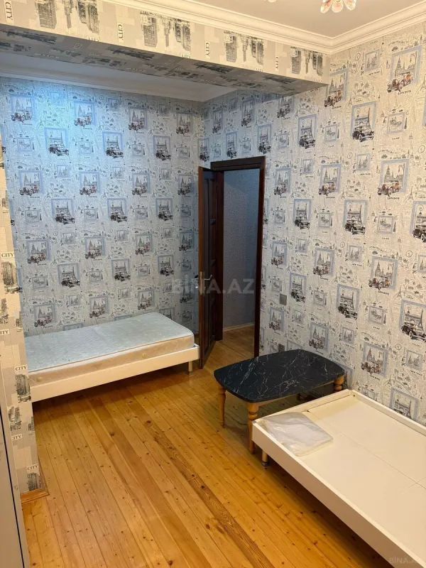 Kirayə verilir 3 otaqlı mənzil 145 m²