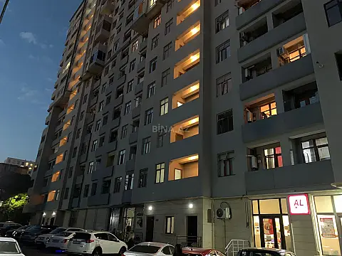 Satılır 4 otaqlı mənzil 157 m² — Bakı, İnşaatçılar 4 otaq 157.00 m²