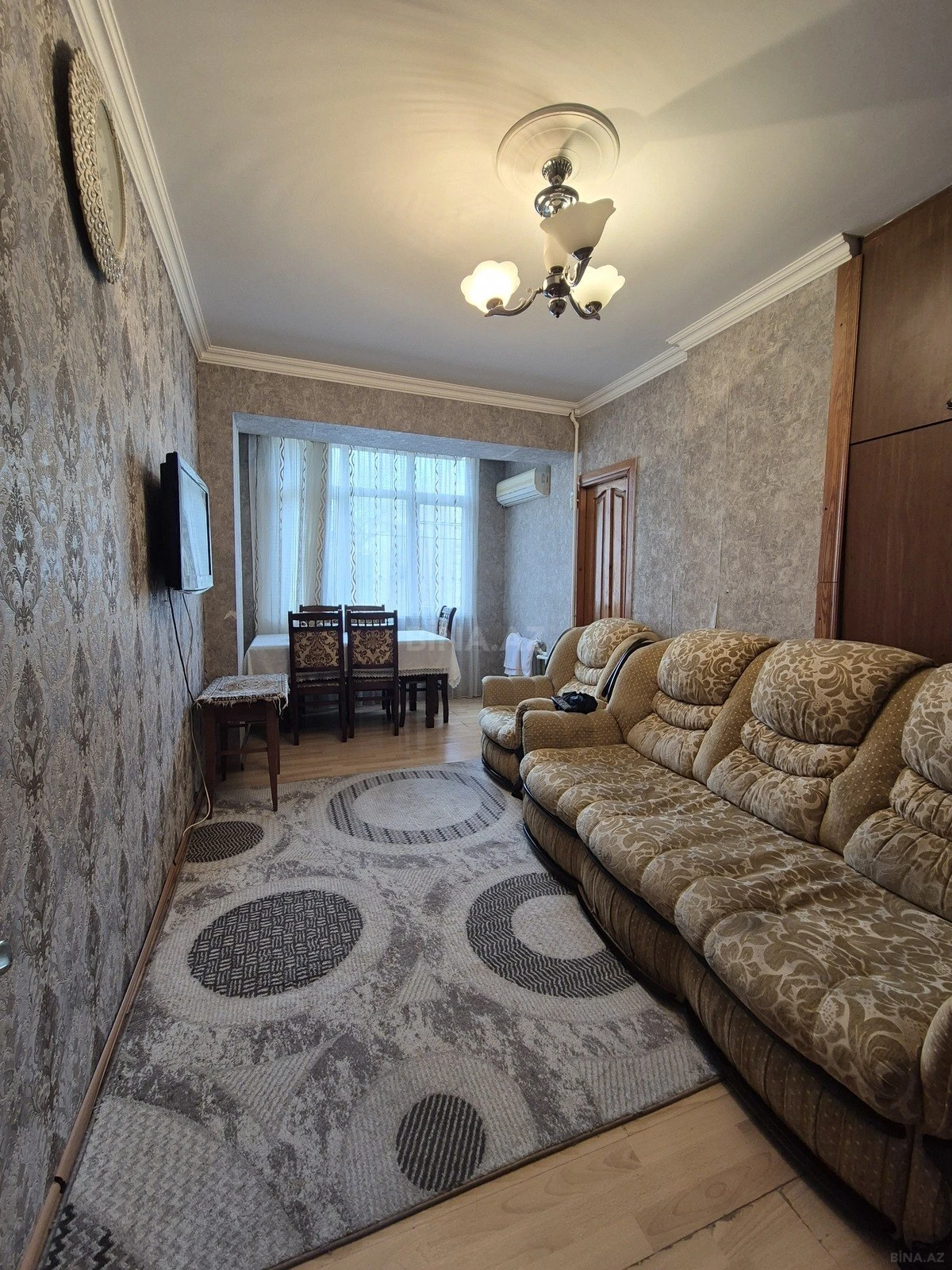 Satılır 4 otaqlı mənzil 100 m²