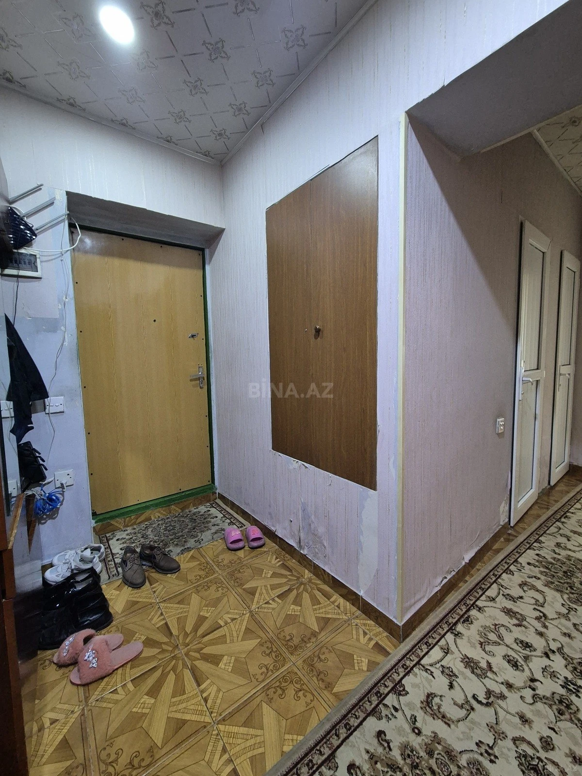 Satılır 4 otaqlı mənzil 100 m²