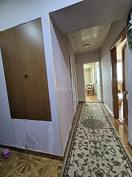 Satılır 4 otaqlı mənzil 100 m²