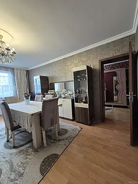 Satılır 4 otaqlı mənzil 100 m²