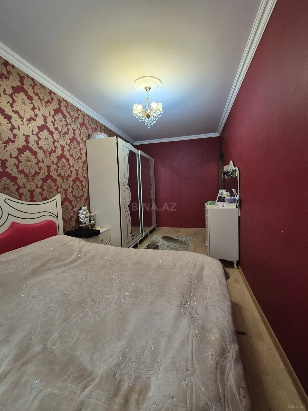 Satılır 4 otaqlı mənzil 100 m²