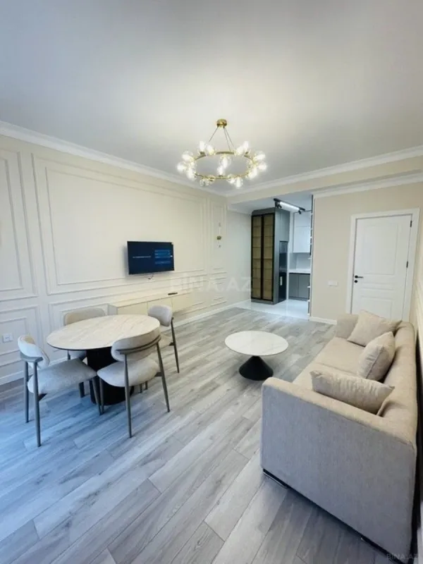 Kirayə verilir 2 otaqlı mənzil 70 m²