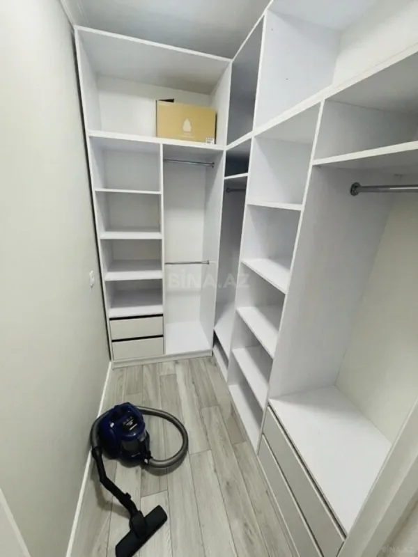 Kirayə verilir 2 otaqlı mənzil 70 m²