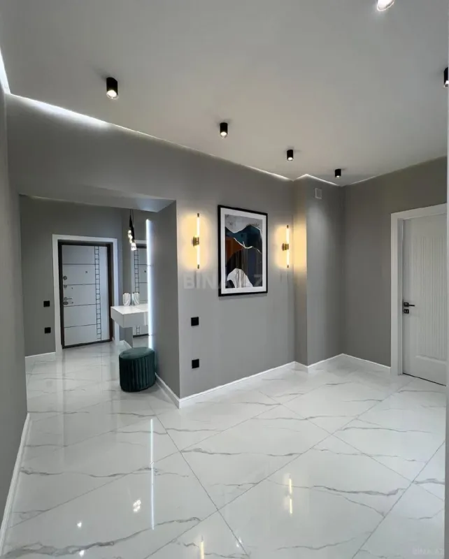 Kirayə verilir 3 otaqlı mənzil 120 m²