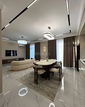 Kirayə verilir 3 otaqlı mənzil 120 m²