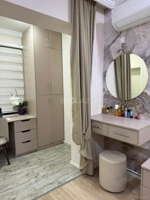 Satılır 2 otaqlı mənzil 68 m²