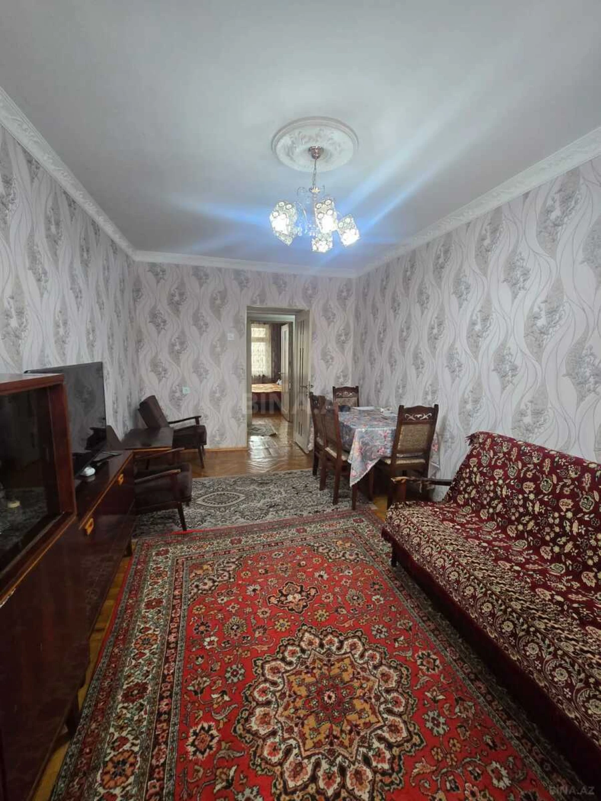 Kirayə verilir 2 otaqlı mənzil 60 m²