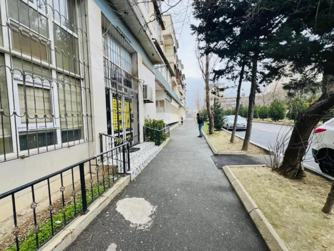 Satılır obyekt 78.4 m²