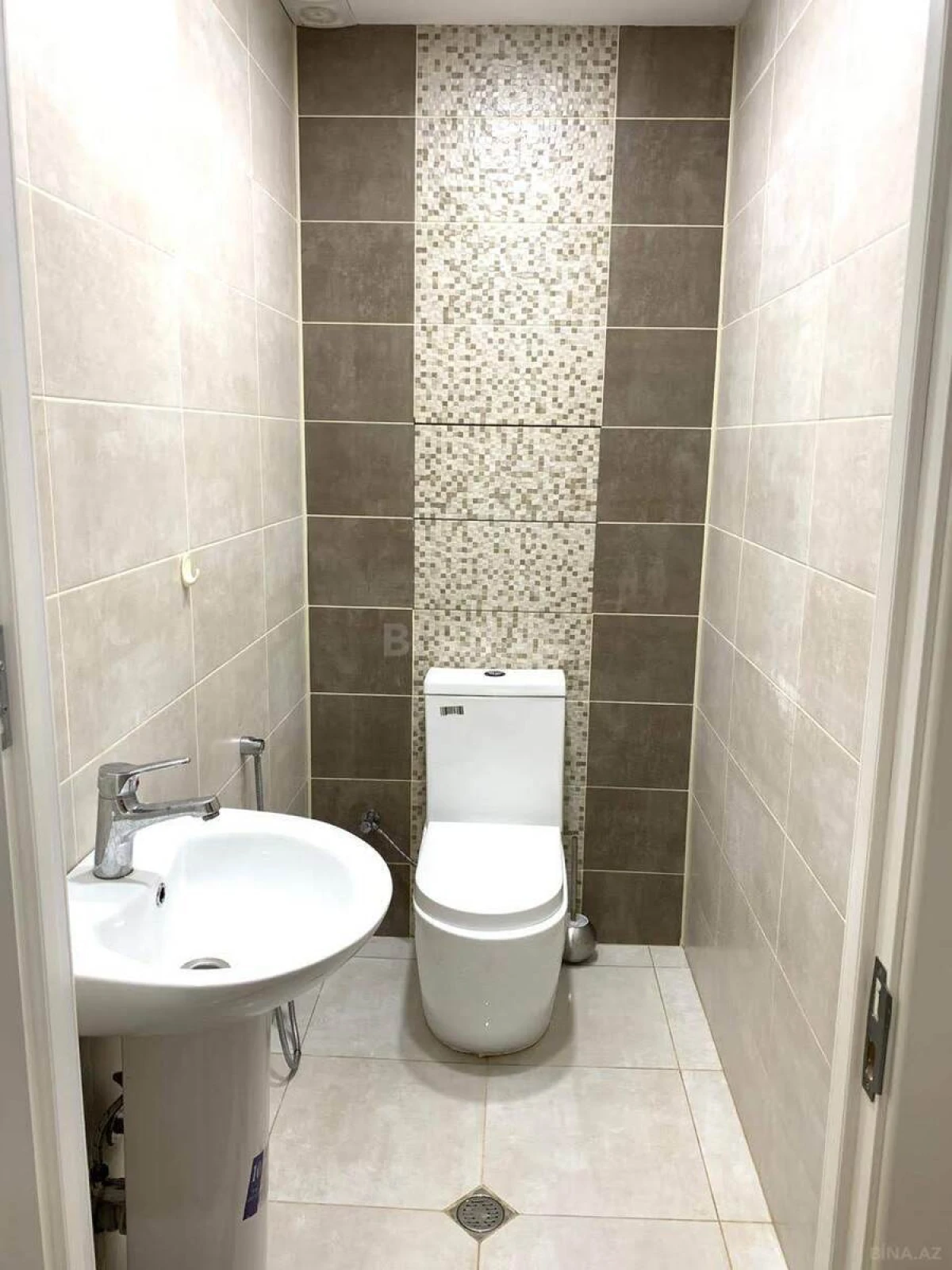 Satılır 2 otaqlı mənzil 67 m²