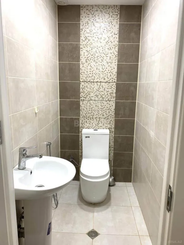 Satılır 2 otaqlı mənzil 67 m²