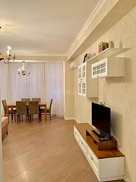 Satılır 2 otaqlı mənzil 67 m²