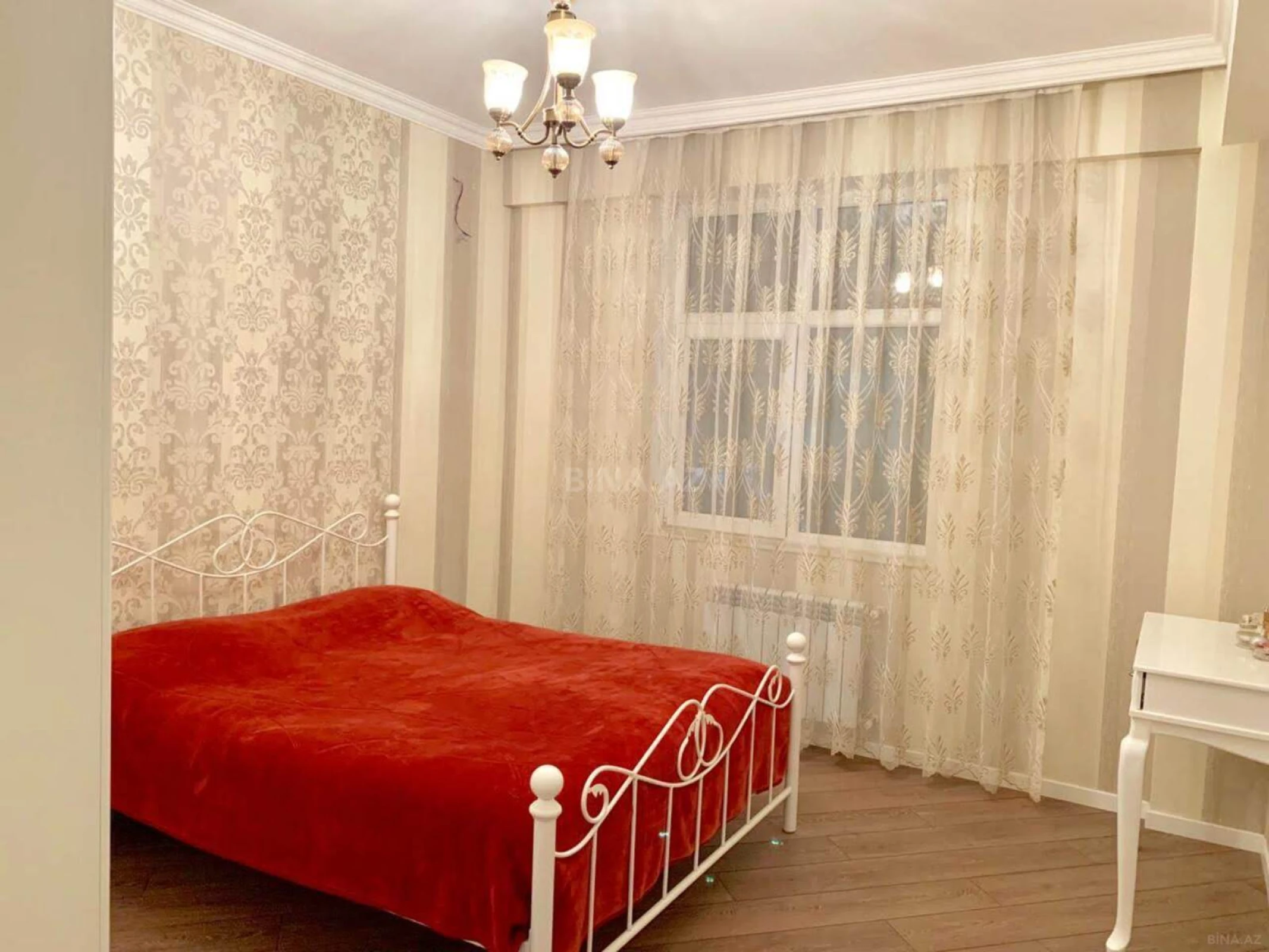 Satılır 2 otaqlı mənzil 67 m²