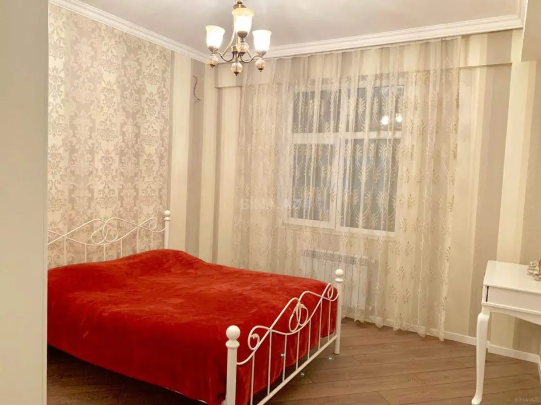 Satılır 2 otaqlı mənzil 67 m²