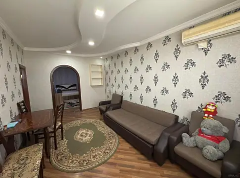 Kirayə verilir 2 otaqlı mənzil 60 m²