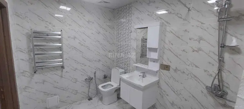 Satılır 1 otaqlı mənzil 53 m²