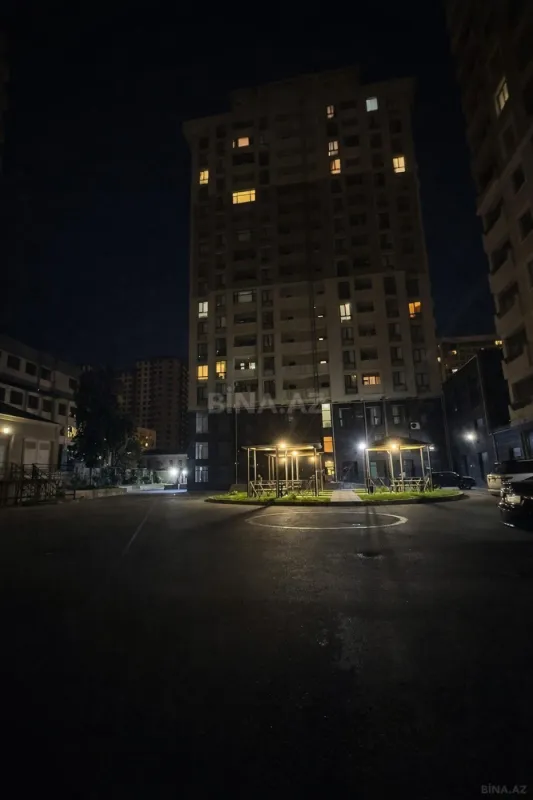 Kirayə verilir 3 otaqlı mənzil 124 m²