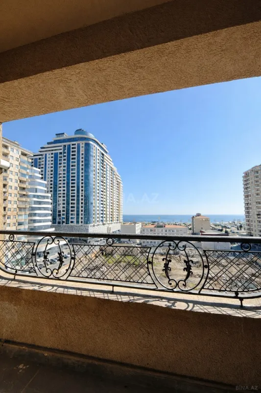 Kirayə verilir 3 otaqlı mənzil 124 m²