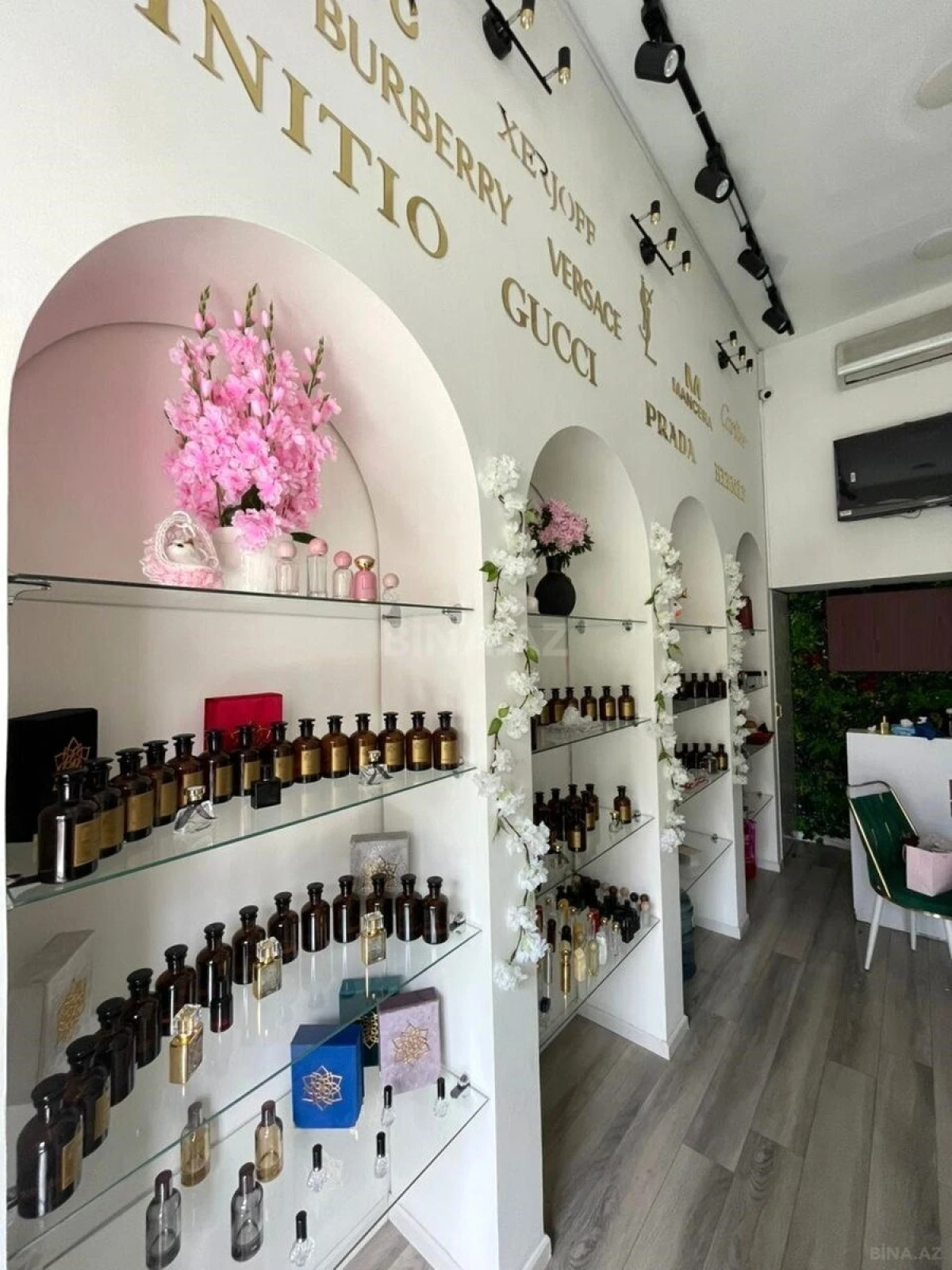 Kirayə verilir obyekt 17 m²