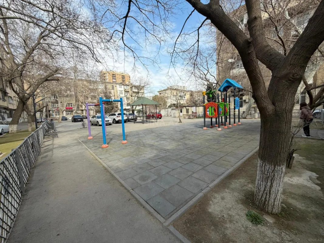 Satılır 3 otaqlı mənzil 74 m²