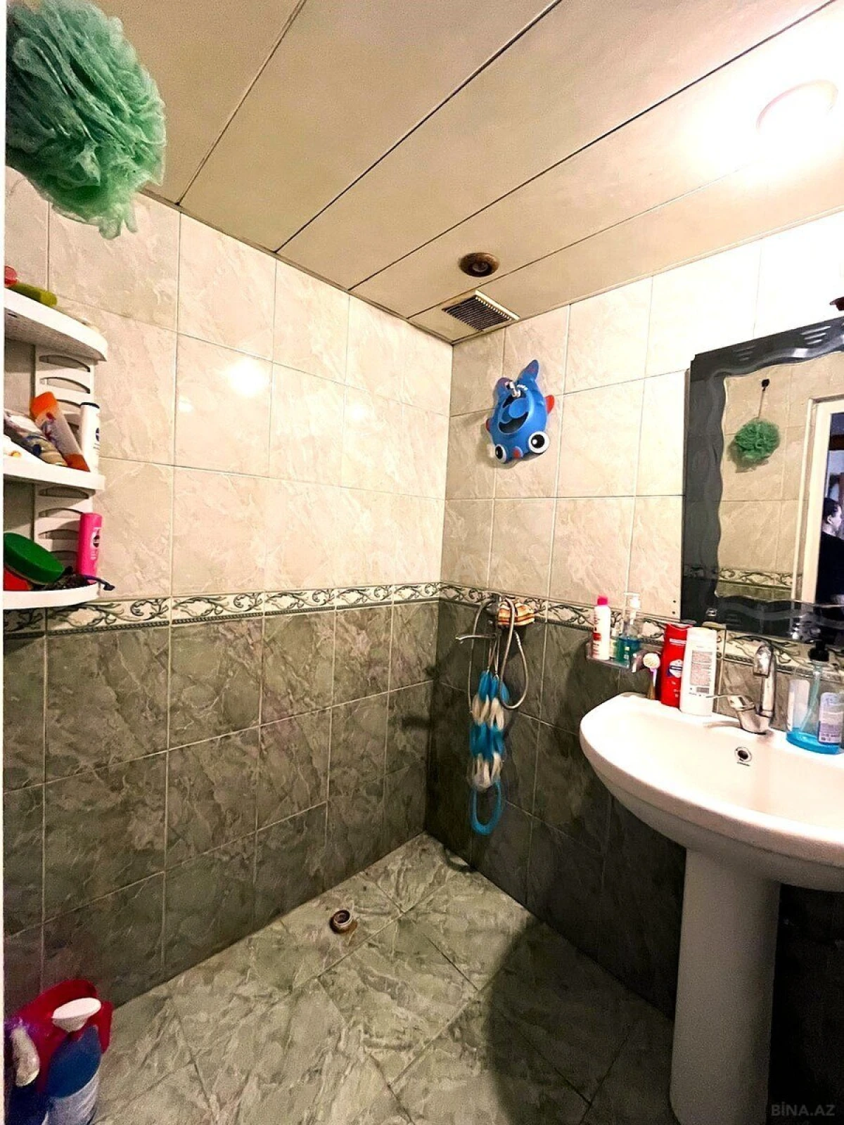 Satılır 4 otaqlı mənzil 110 m²