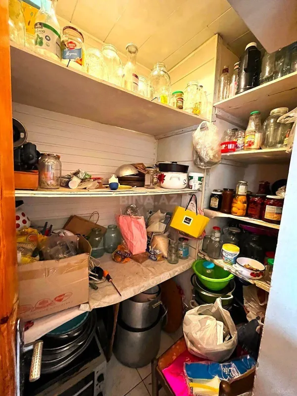 Satılır 4 otaqlı mənzil 110 m²