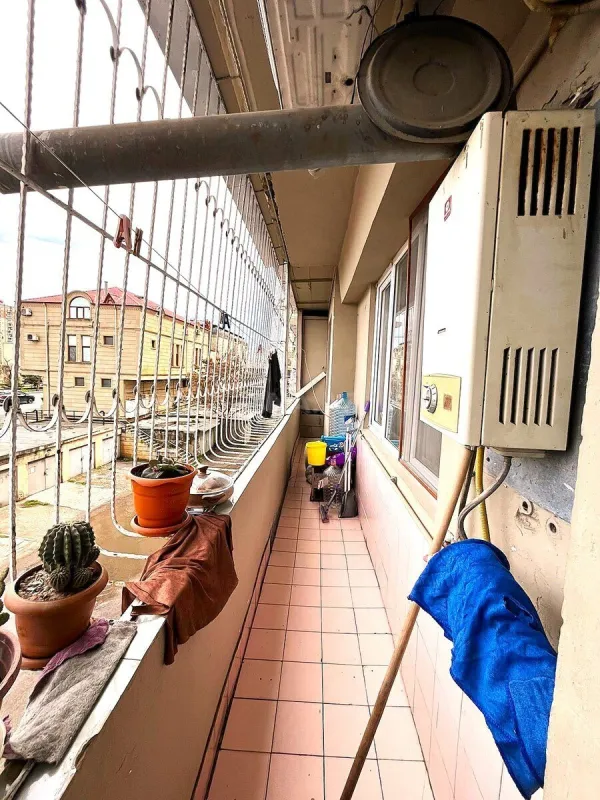 Satılır 4 otaqlı mənzil 110 m²