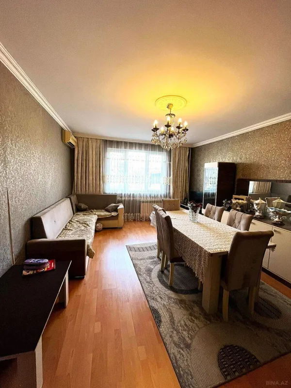 Satılır 4 otaqlı mənzil 110 m²