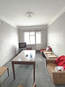 Satılır 4 otaqlı mənzil 95 m²