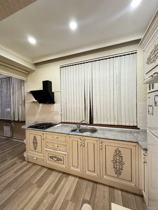 Kirayə verilir 2 otaqlı mənzil 58 m²