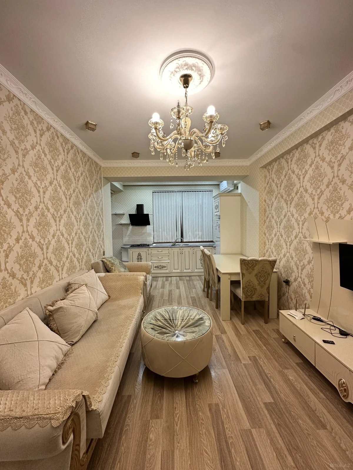 Kirayə verilir 2 otaqlı mənzil 58 m²